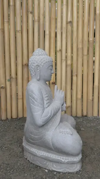 Artikelbild 5 des Artikels “Sitzender Buddha aus Flussstein in Dharmachakra-Stellung - Geste des Rades der Dharma-Lehre. Ungefähr 62cm Höhe. “